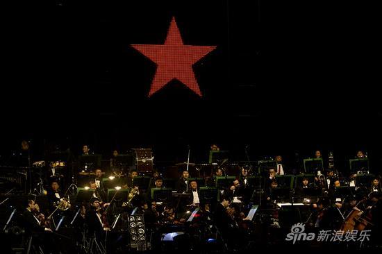 央视足球之夜，气势磅礴的片头音乐引领热血足球之夜