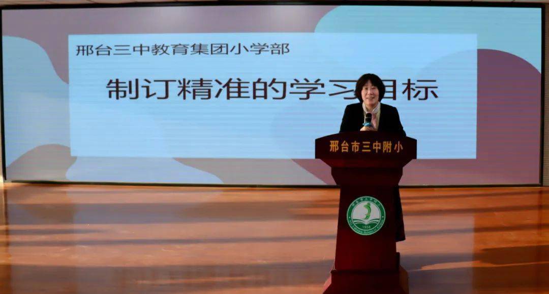 蓝姐三中三论坛精准资料大全传真工作资料电脑知
