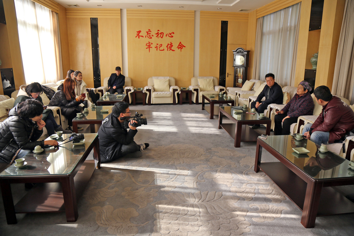 澳门特马论坛与澳门的多元发展探讨2025年澳门今晚开奖号码