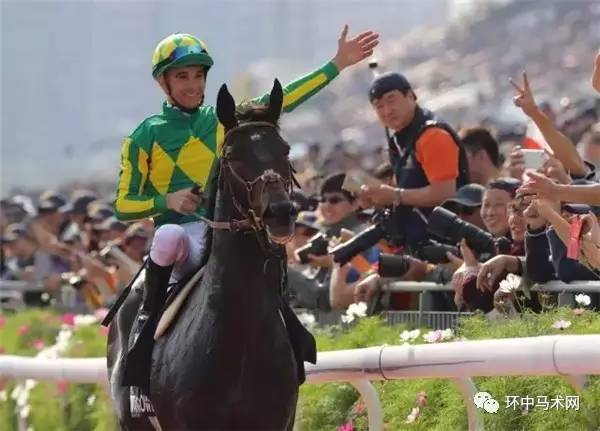 香港赛马文化与现代社会的交融今天香港开什么特马人民日报任平文章