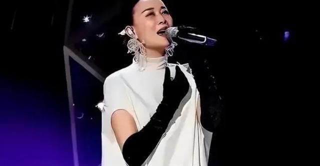 澳门演唱会指南，六月最佳演唱场地推荐澳门开演唱会的地方